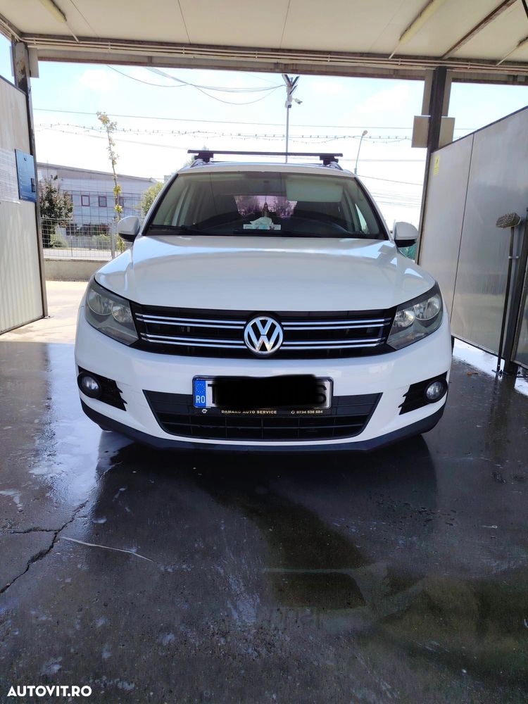 VOLKSWAGEN Tiguan