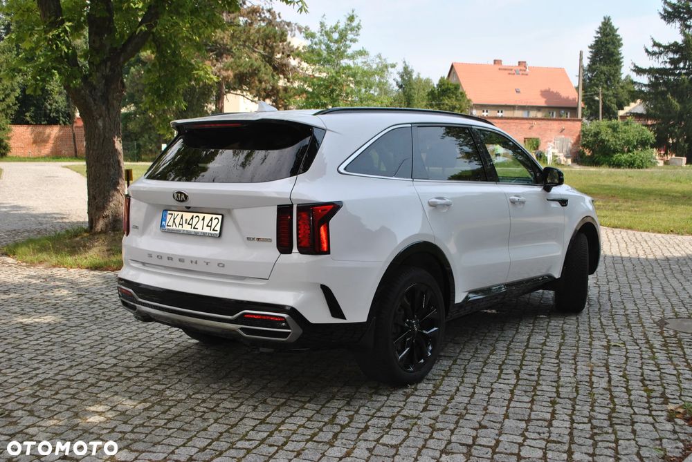 Kia Sorento - 4