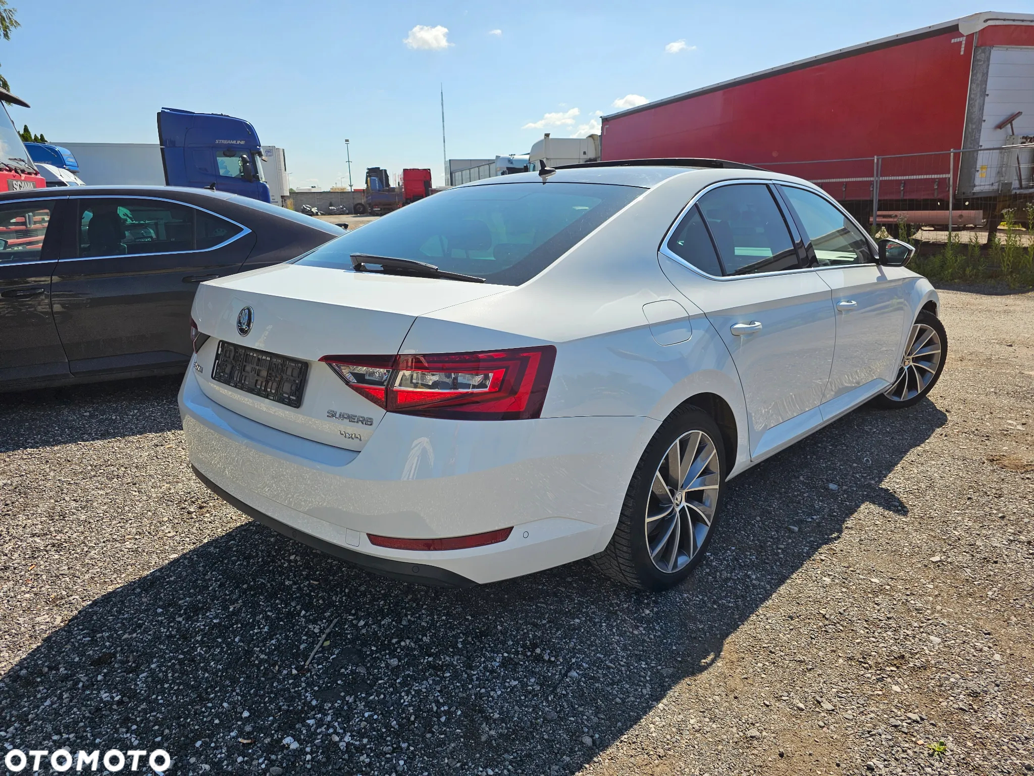Skoda Superb 2.0 TDI L&K DSG - 5