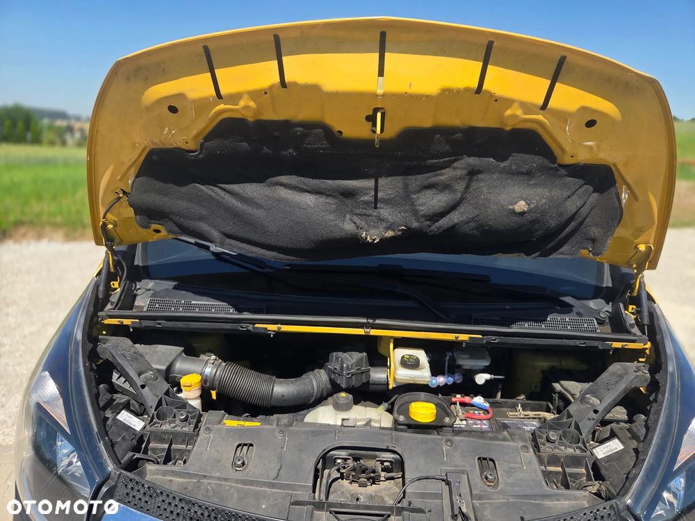 Opel Vivaro - 16