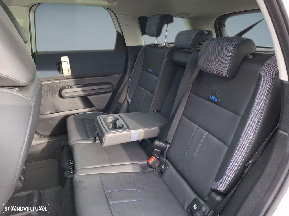 MINI Countryman D Classic - 25