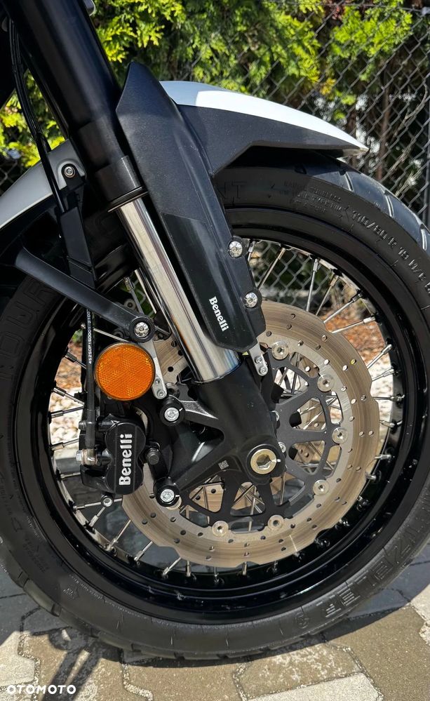 Benelli TRK 502X - 5