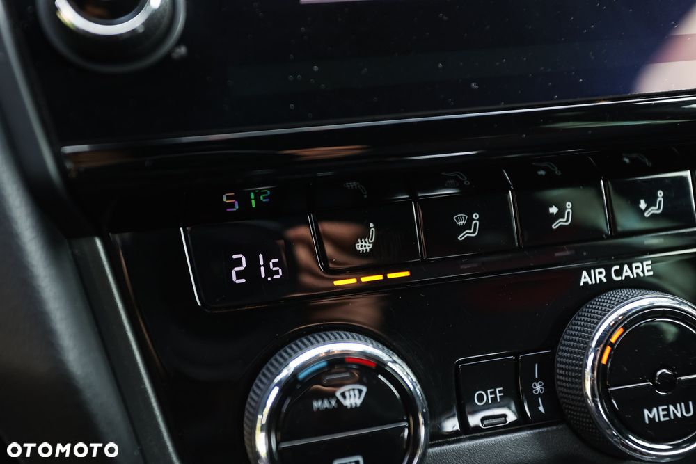 Skoda Octavia 2.0 TDI RS DSG - 29