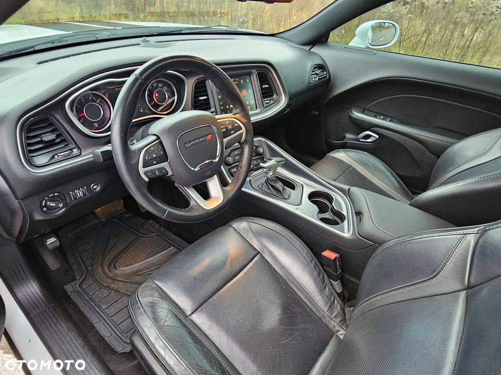 Dodge Challenger Automatik R/T Plus - 26