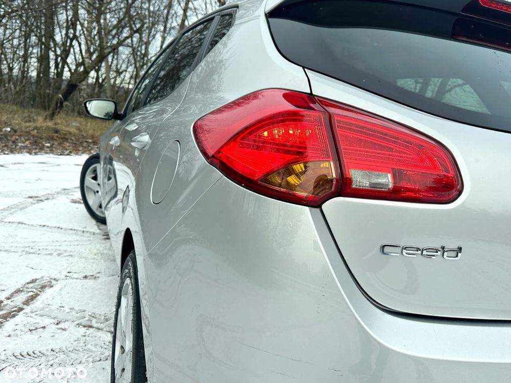Kia Ceed - 22