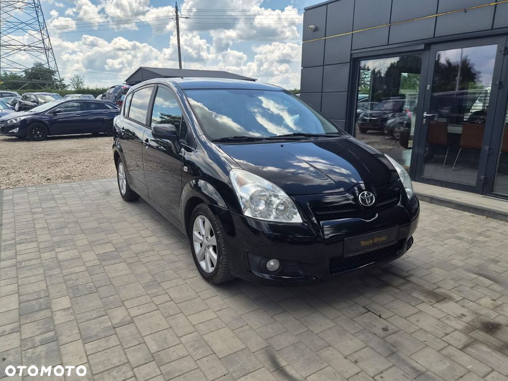 Toyota Corolla Verso 2.2 D-4D Prestige +