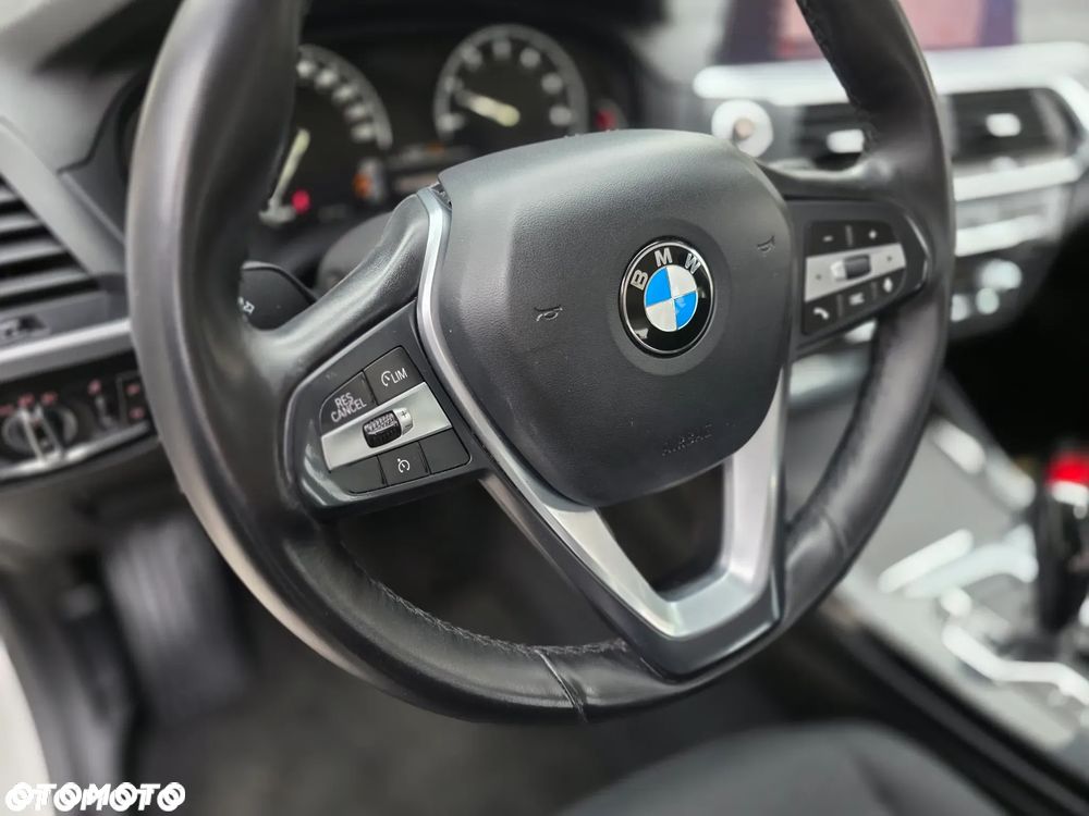 BMW X3 xDrive20i GPF xLine sport - 25