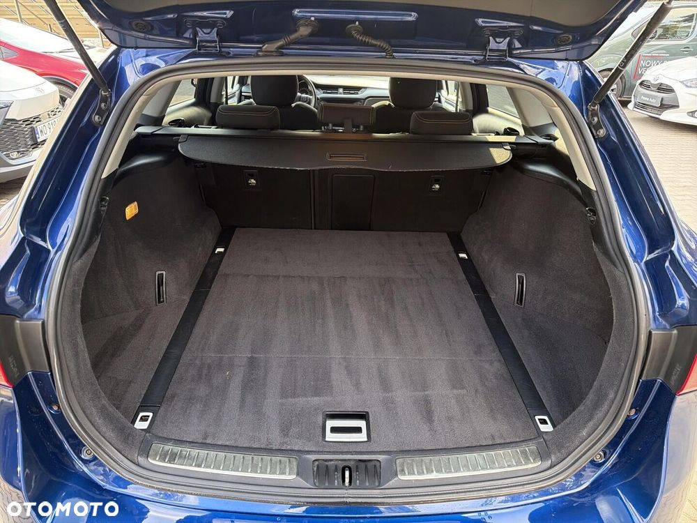 Toyota Avensis 2.0 D-4D Premium - 21