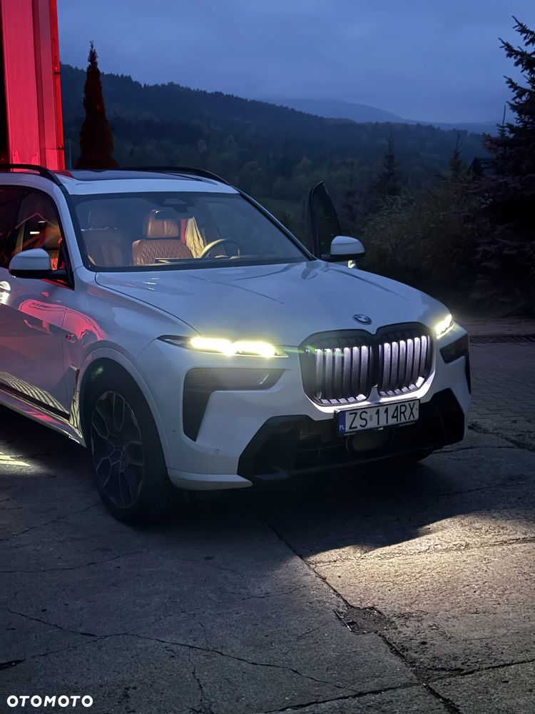 BMW X7 - 27
