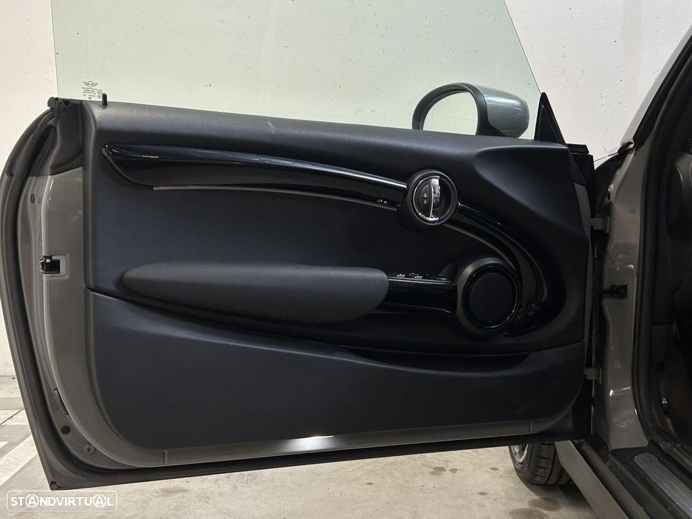 MINI Cabrio One Sport Edition - 47