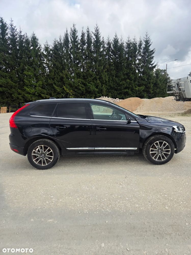Volvo XC 60 - 8