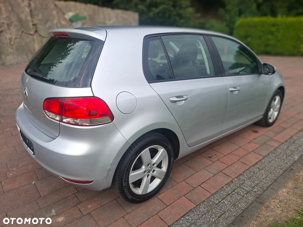 Volkswagen Golf 1.6 TDI DPF Highline - 5