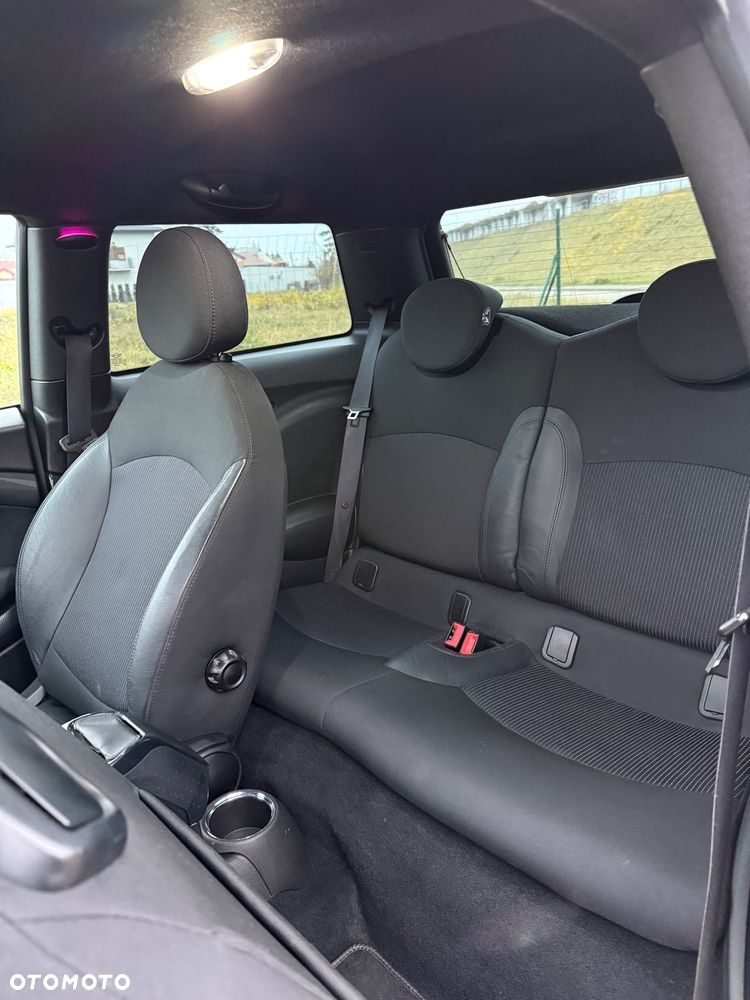 MINI Cooper S Standard - 11