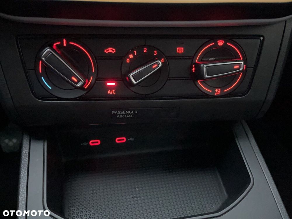 Seat Ibiza 1.0 TSI Style S&S - 24