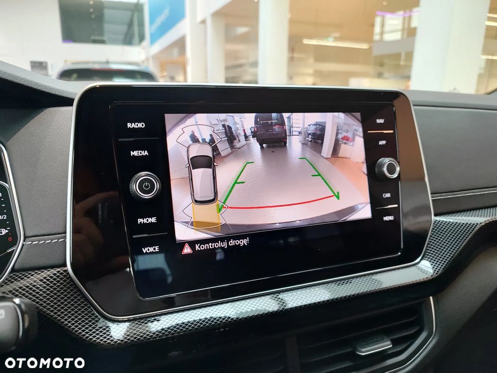 Volkswagen T-Cross - 38