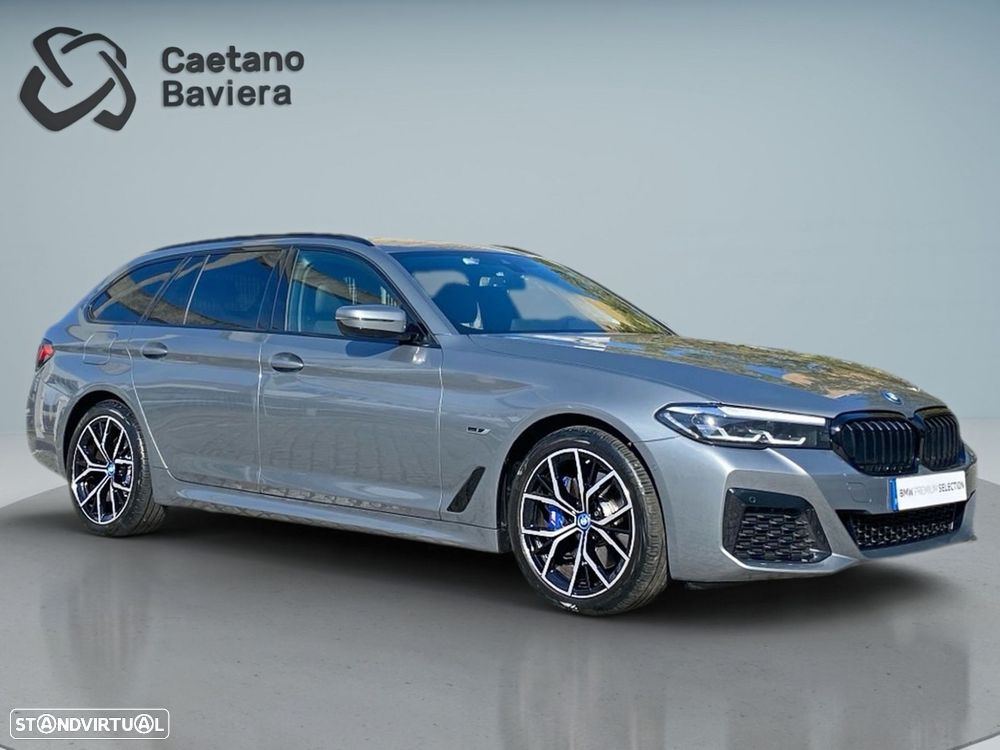 BMW 530 e Pack Desportivo M - 26