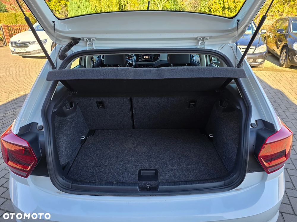 Volkswagen Polo - 19
