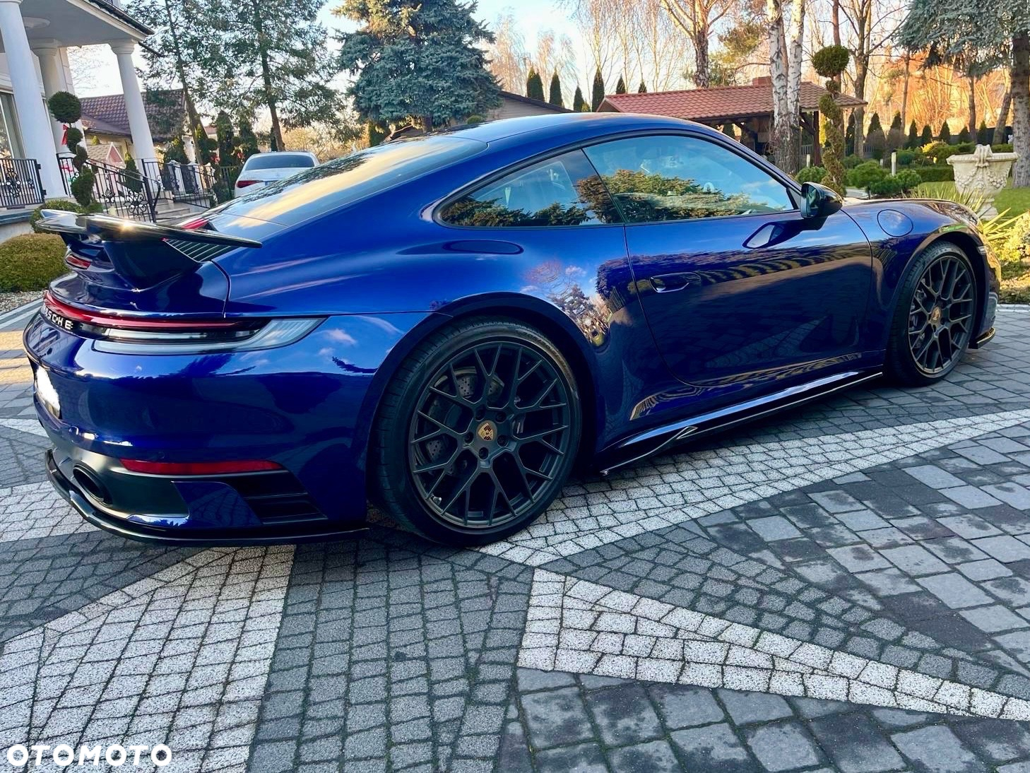 Porsche 911 Carrera - 10