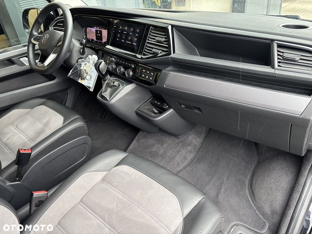 Volkswagen Multivan - 23