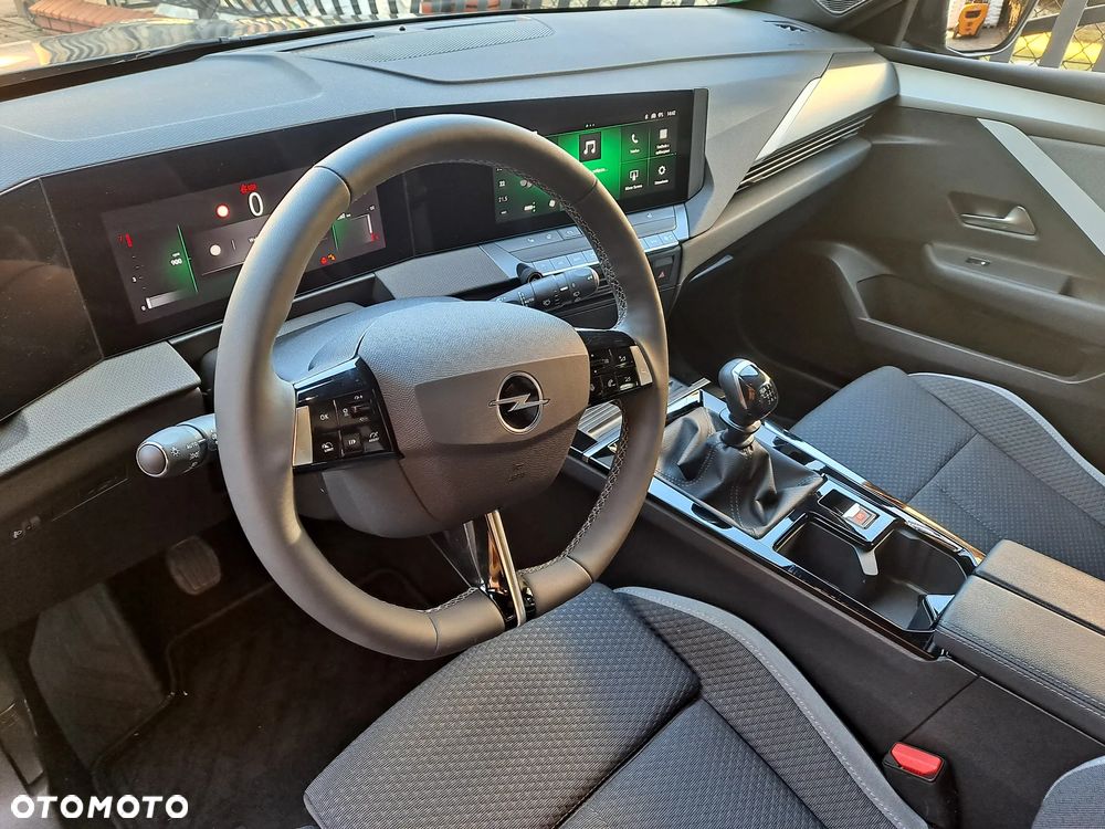 Opel Astra 1.2 Turbo Start/Stop Business Edition - 10