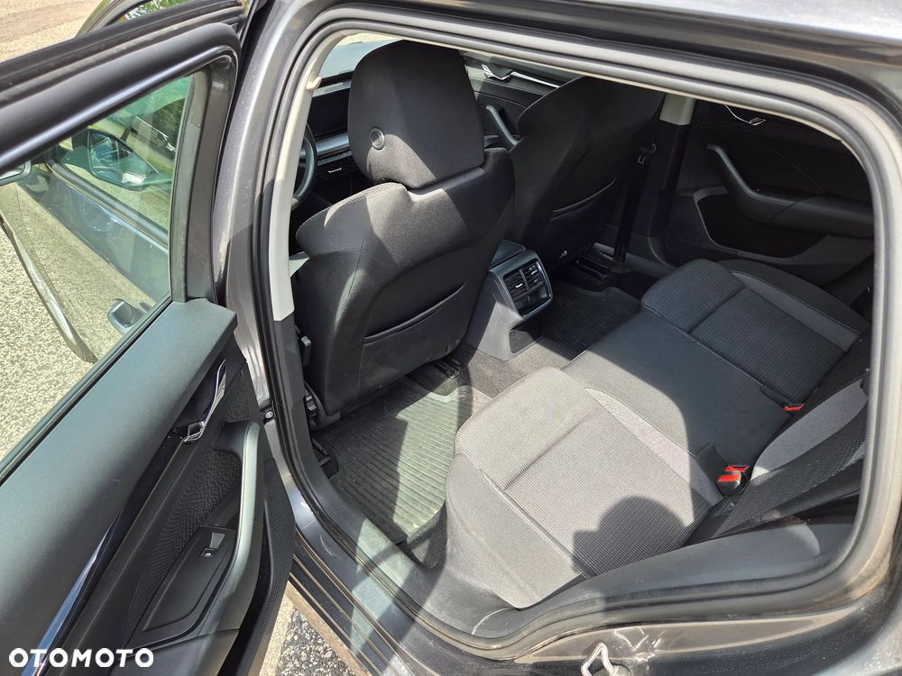 Skoda Octavia 1.0 TSI e-Tec Ambition DSG - 6
