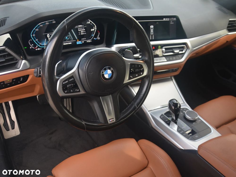 BMW Seria 3 330i xDrive M Sport sport - 6