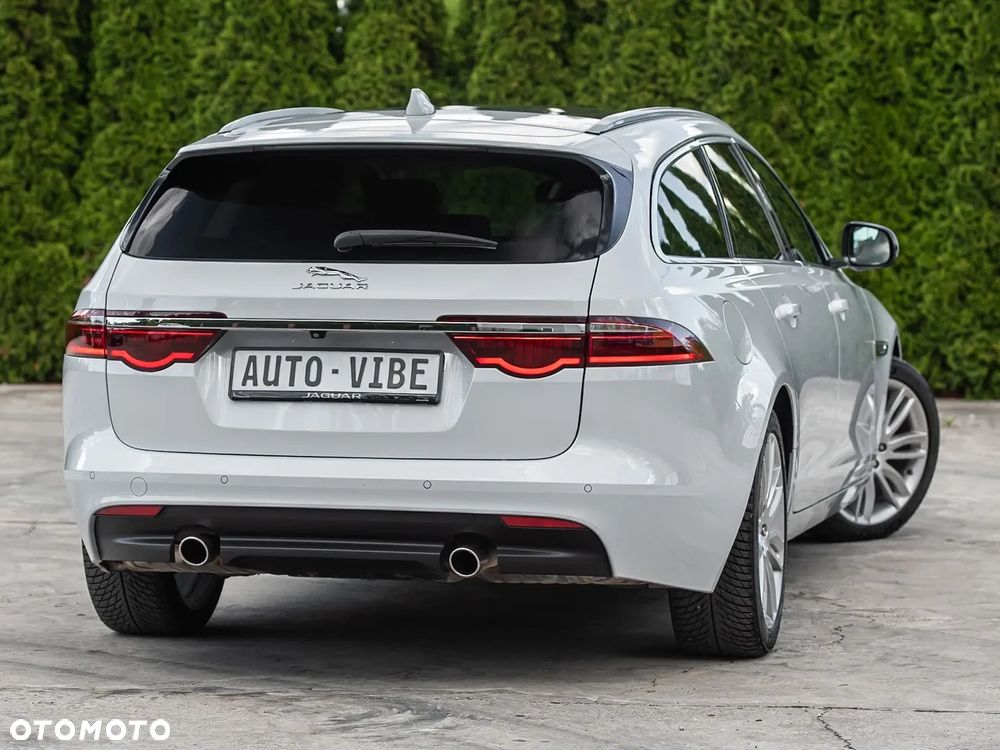 Jaguar XF 25d AWD Prestige - 12