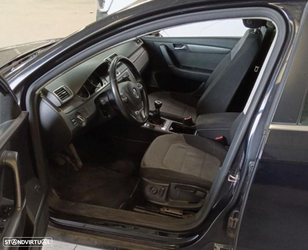 VW Passat Variant - 3