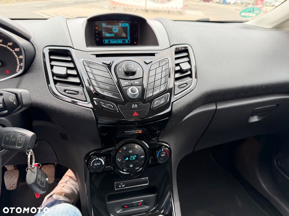 Ford Fiesta 1.0 EcoBoost Titanium X - 5