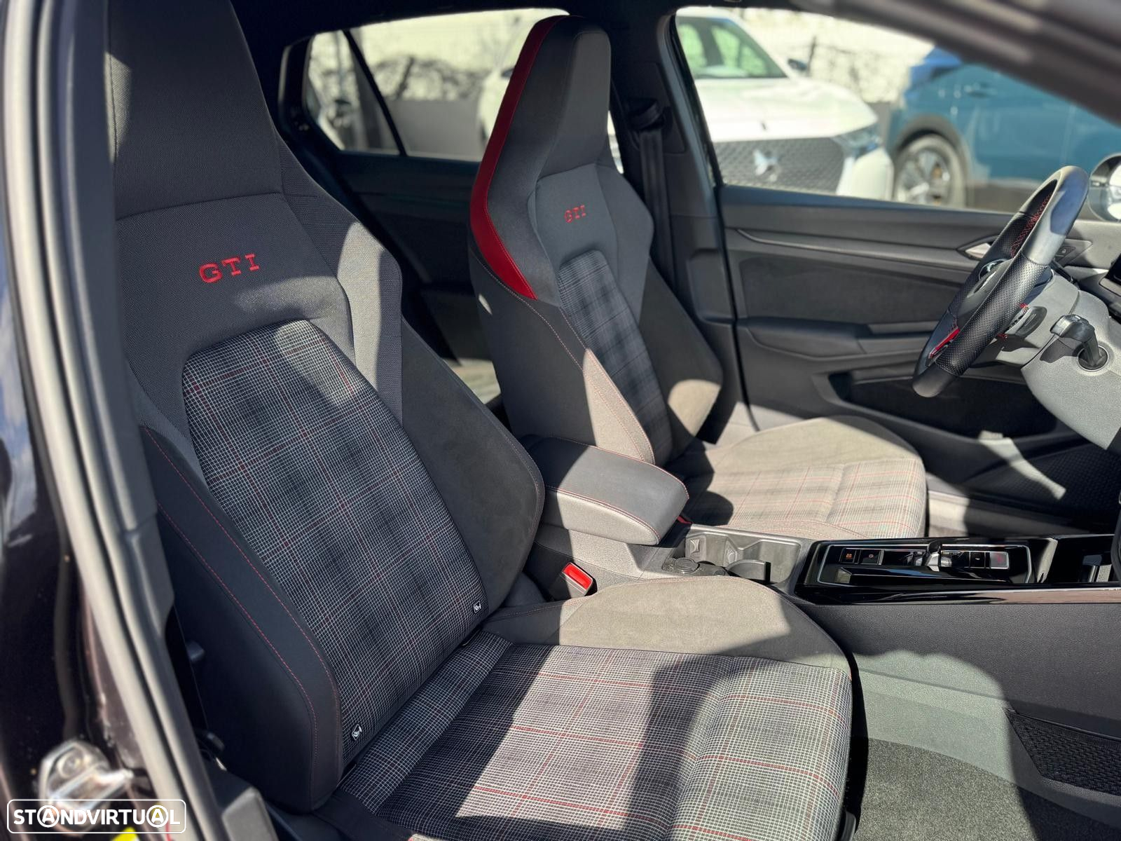 VW Golf 2.0 TSI GTI DSG - 22