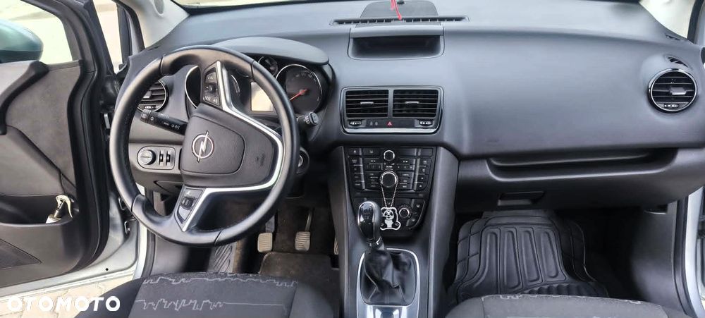 Opel Meriva - 8
