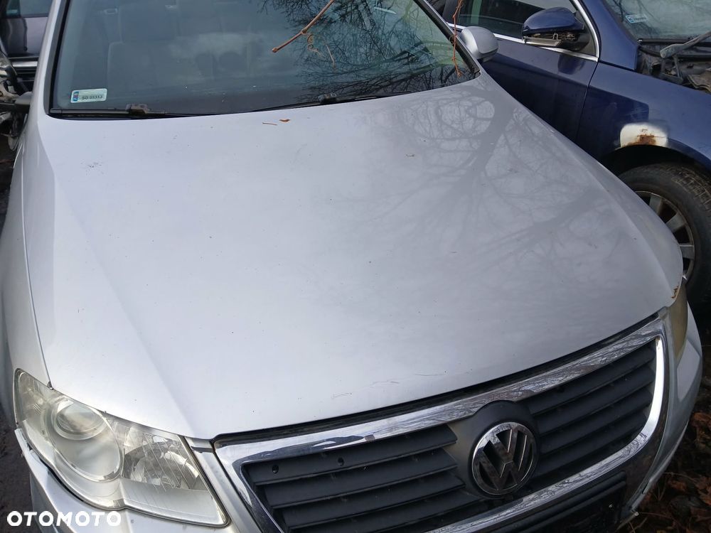 Volkswagen Passat B6 Maska - 2