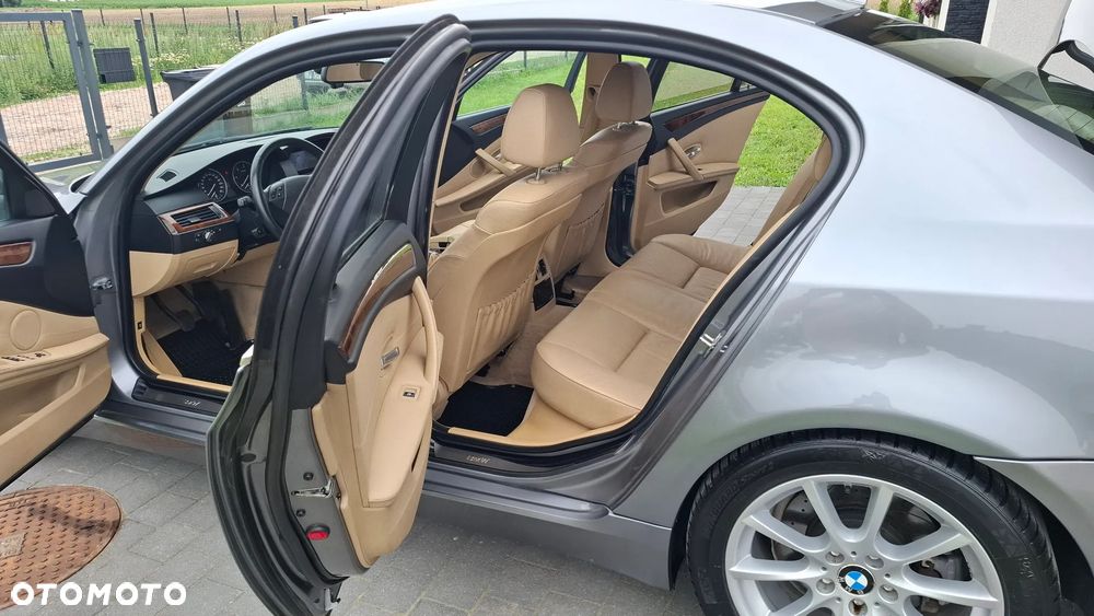 BMW Seria 5 520d - 7