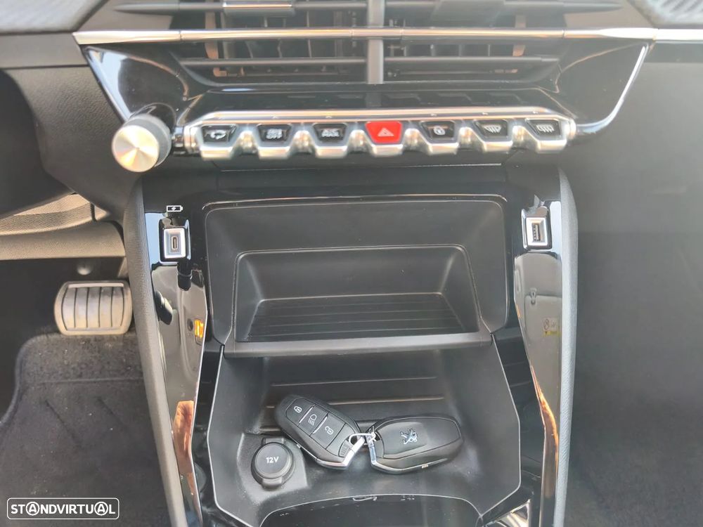 Peugeot e-208 Active Pack - 14