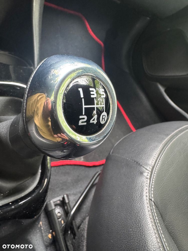 Toyota Aygo x-clusiv - 18