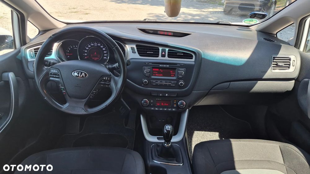 Kia Ceed 1.6 CRDi 128 Vision - 13