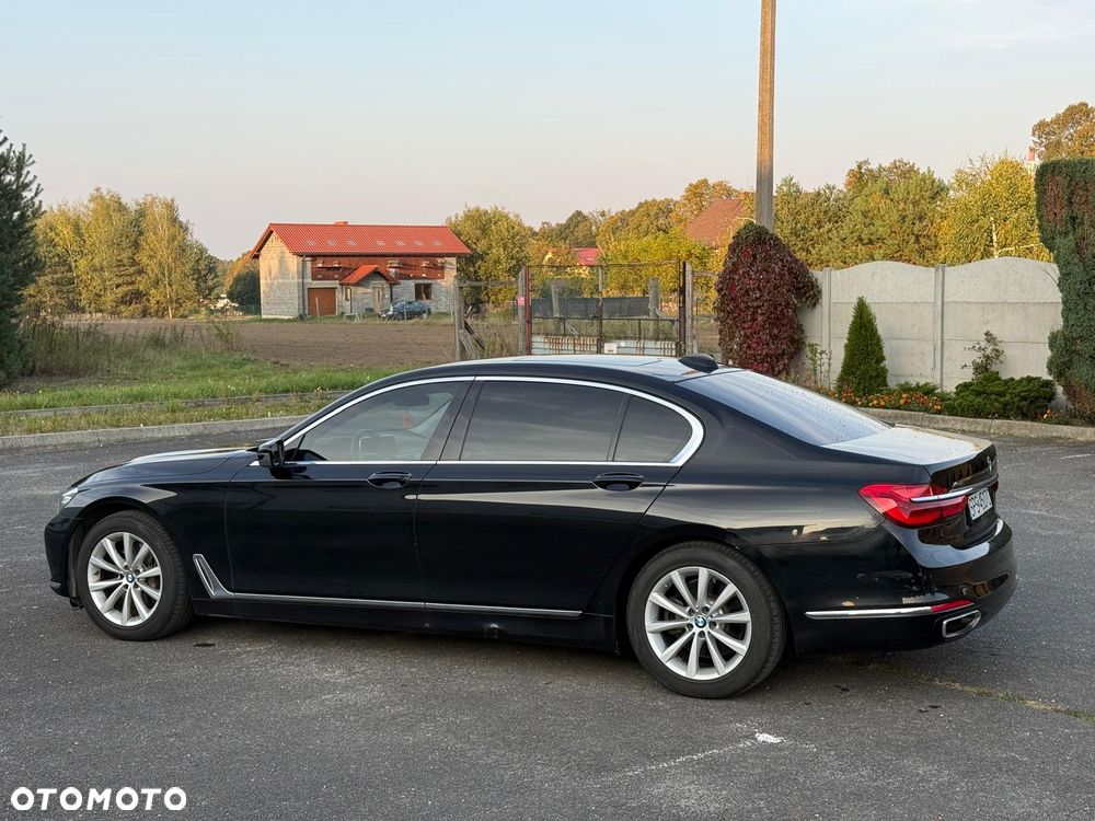 BMW Seria 7 740Li xDrive - 7
