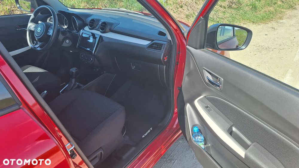 Suzuki Swift 1.2 Dualjet SHVS Premium Plus CVT - 9
