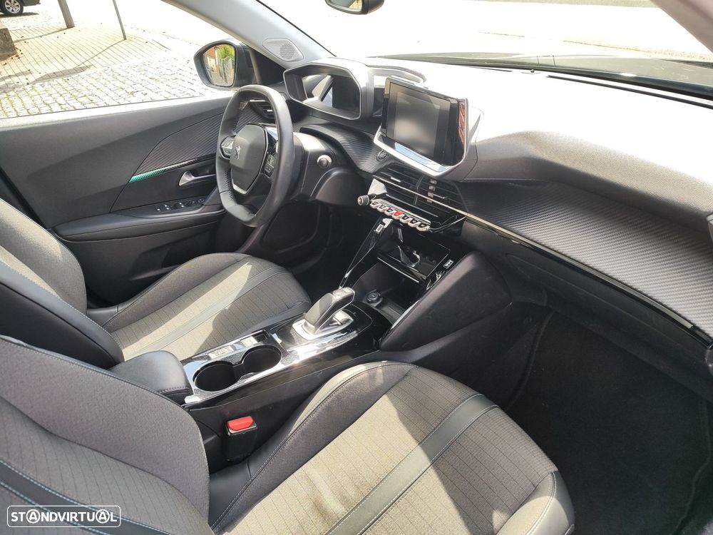 Peugeot e-2008 50 kWh Allure Pack - 11