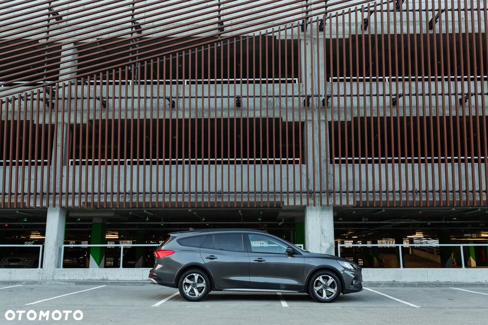 Ford Focus 2.0 EcoBlue Active Business - 12