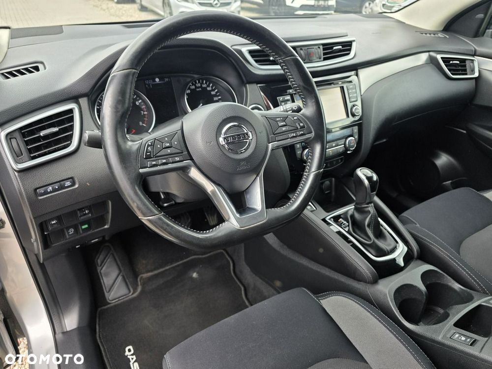 Nissan Qashqai 1.2 DIG-T Xtronic TEKNA+ - 15