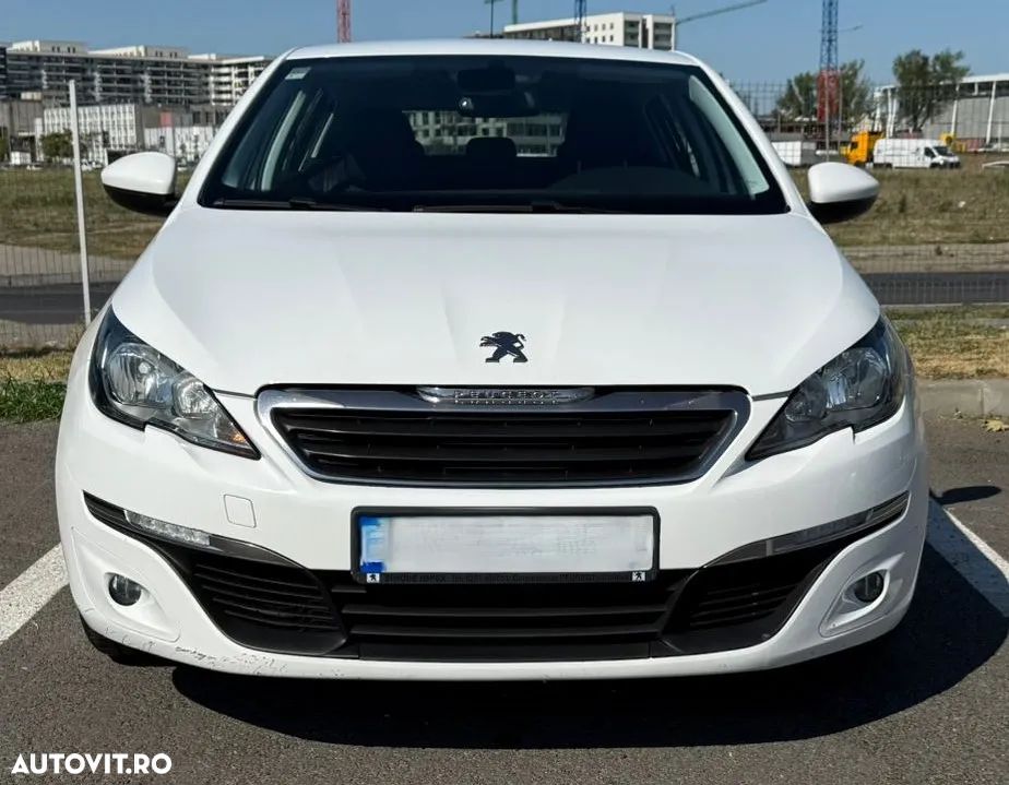 Peugeot 308 1.2 L PureTech Turbo Active - 11