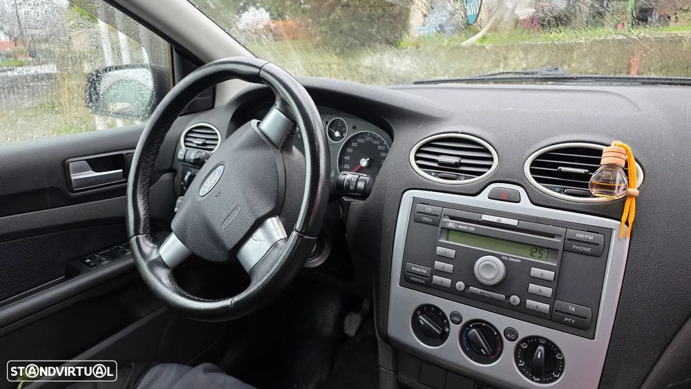 Ford Focus 1.4 16V Trend - 5