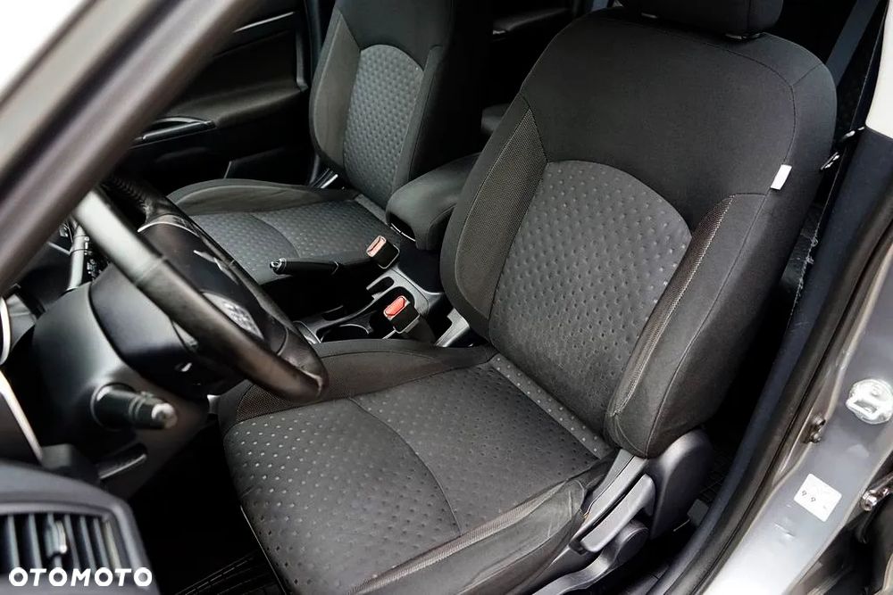 Mitsubishi ASX - 19