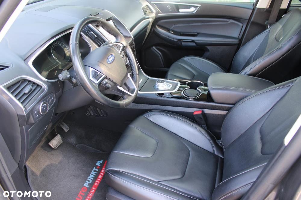 Ford S-Max - 11