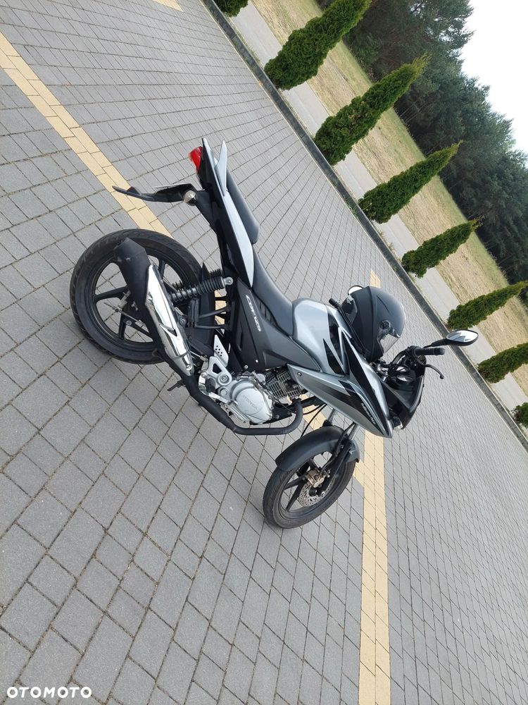 Honda CBF - 4