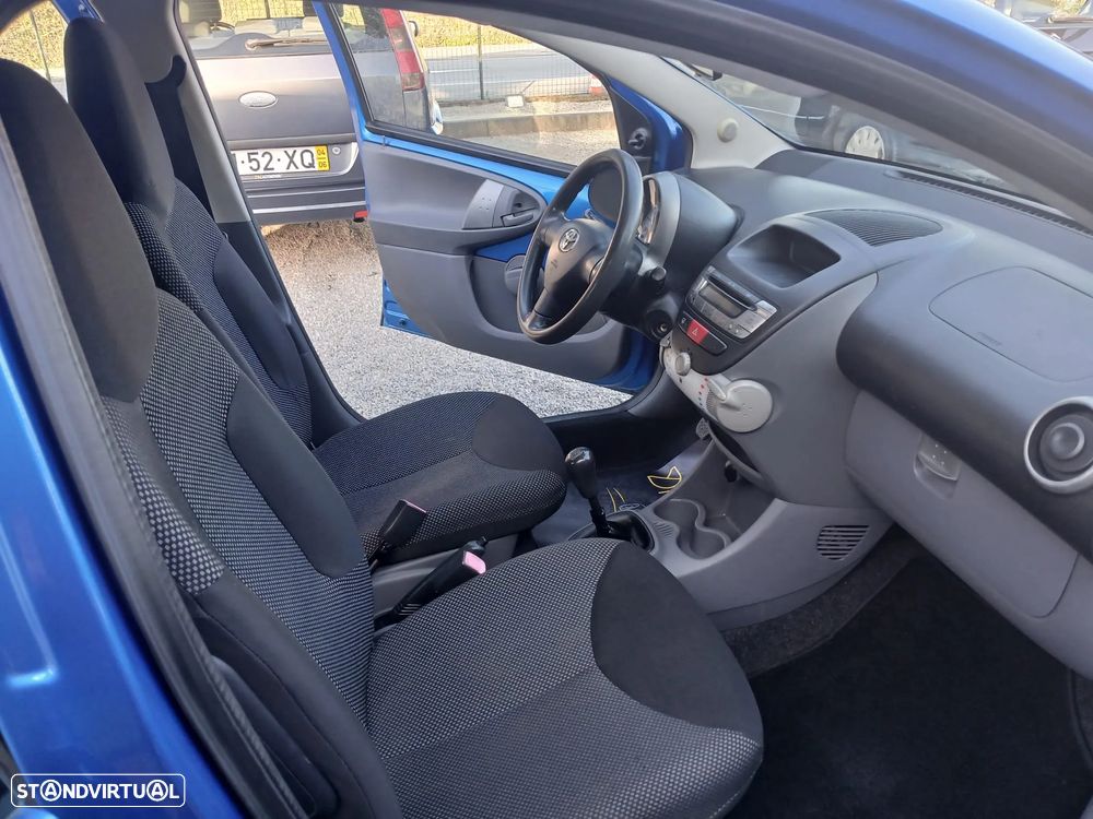 Toyota Aygo 1.0 + AC - 2
