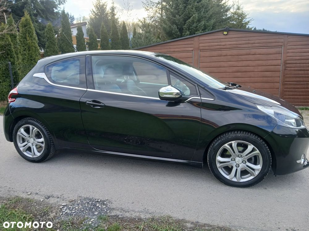 Peugeot 208 120 VTI Allure - 5