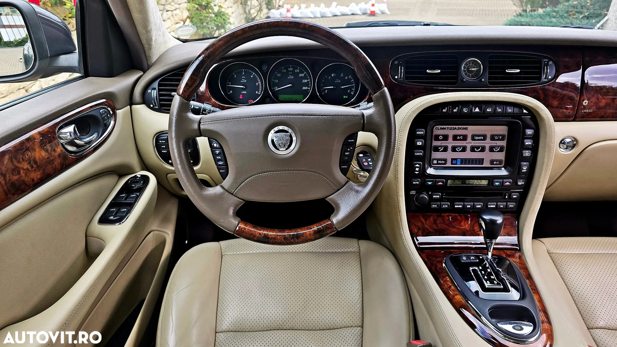 Jaguar XJ XJ6 2.7 Twin Turbo Diesel Executive Last Edition - 11