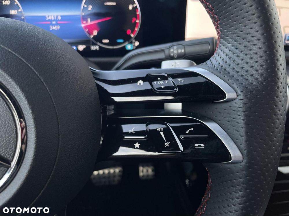 Mercedes-Benz CLA - 16